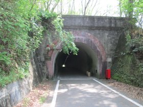 峠清水トンネル